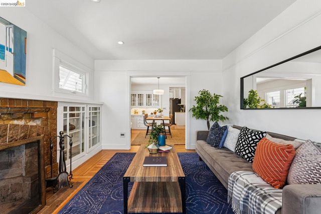 2304 14th AVE, Oakland, CA 94606
