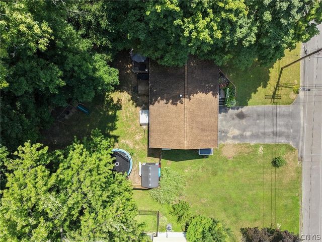 213 Birchwood Boulevard, Van Buren, NY 13027