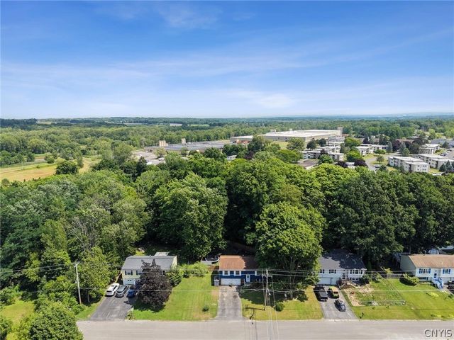 213 Birchwood Boulevard, Van Buren, NY 13027