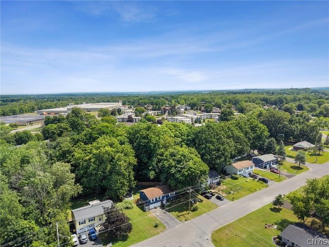 213 Birchwood Boulevard, Van Buren, NY 13027