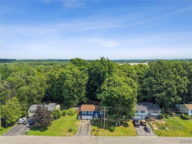 213 Birchwood Boulevard, Van Buren, NY 13027
