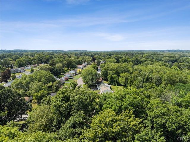 213 Birchwood Boulevard, Van Buren, NY 13027