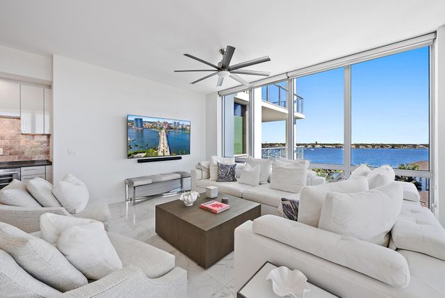 2 WATER CLUB Way 603, North Palm Beach, FL 33408