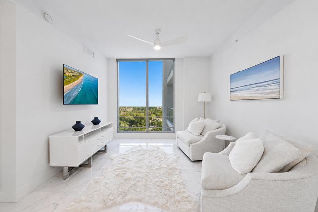 2 WATER CLUB Way 603, North Palm Beach, FL 33408