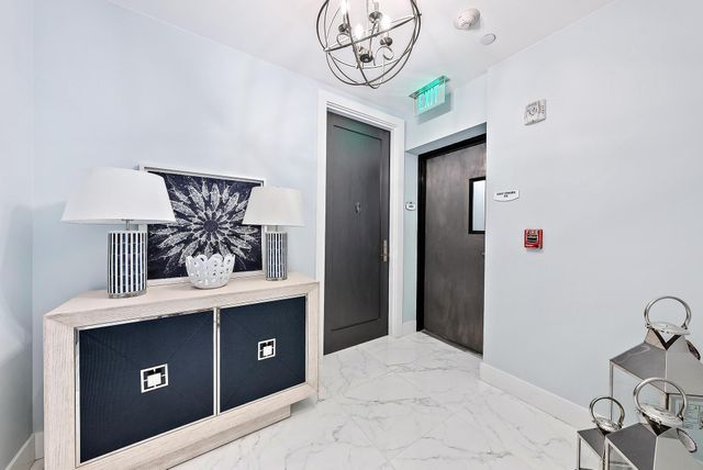 2 WATER CLUB Way 603, North Palm Beach, FL 33408