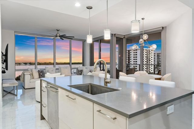 2 WATER CLUB Way 603, North Palm Beach, FL 33408