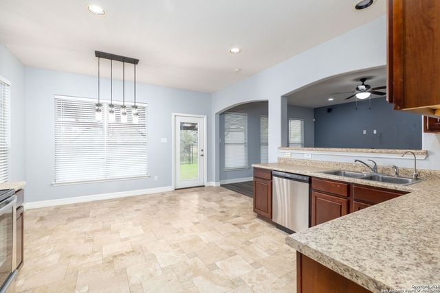 1206 Pinnacle falls, San Antonio, TX 78260