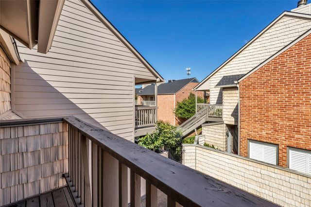 2829 Timmons Lane 152, Houston, TX 77027
