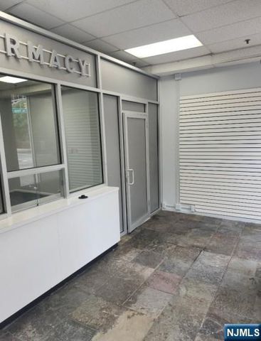 285-289 Orange Avenue, Newark, NJ 07103