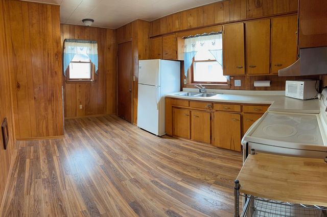 173 Main Street N, Blackduck, MN 56630