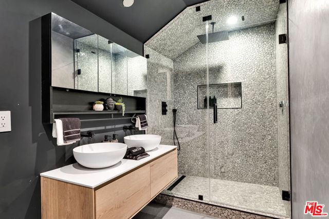 10560 Dolcedo Way, Bel Air, CA 90077