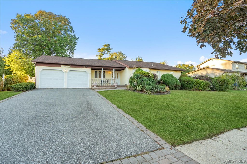 48 Fairfield Drive, Dix Hills, NY 11746