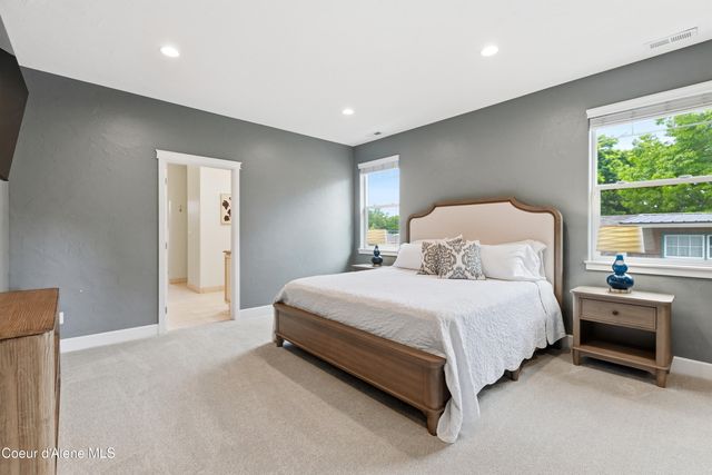 720 N 3rd ST, Coeur D'alene, ID 83814
