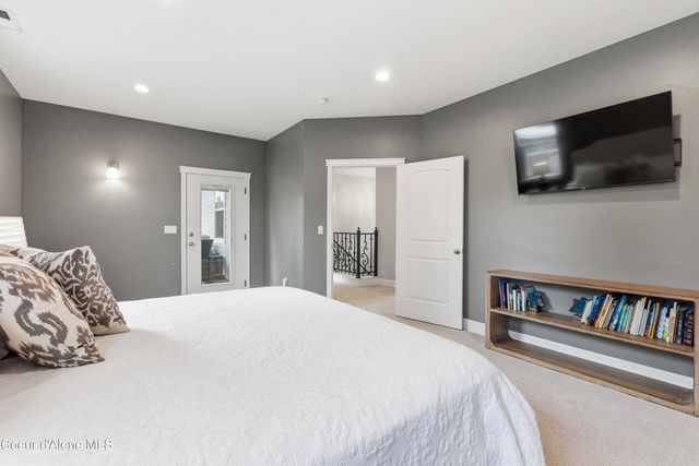 720 N 3rd ST, Coeur D'alene, ID 83814