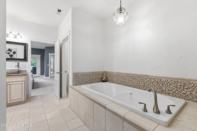 720 N 3rd ST, Coeur D'alene, ID 83814