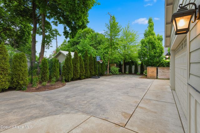 720 N 3rd ST, Coeur D'alene, ID 83814
