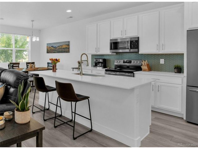 9726 Ash Ln, Thornton, CO 80229