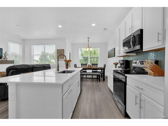 9726 Ash Ln, Thornton, CO 80229
