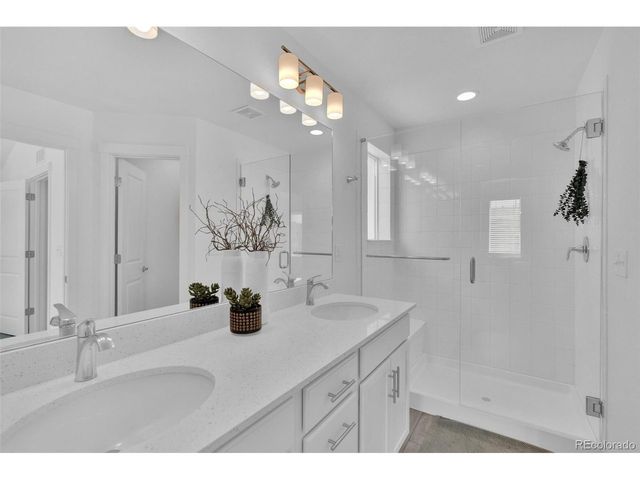 9726 Ash Ln, Thornton, CO 80229