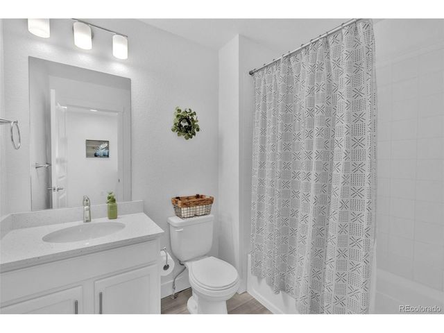 9726 Ash Ln, Thornton, CO 80229