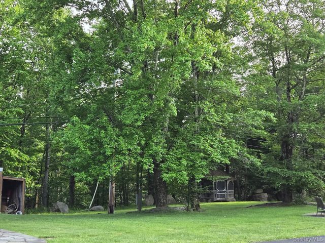 173 State Route 52, Woodbourne, NY 12788