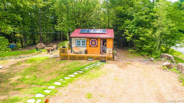 173 State Route 52, Woodbourne, NY 12788