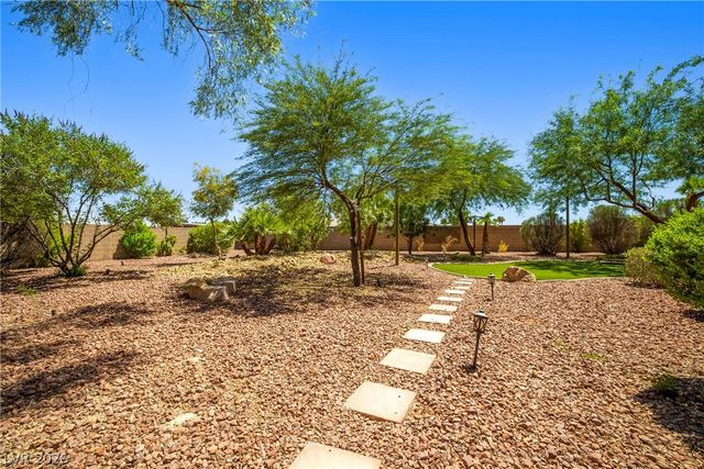 6175 Smarty Jones Avenue, Las Vegas, NV 89131