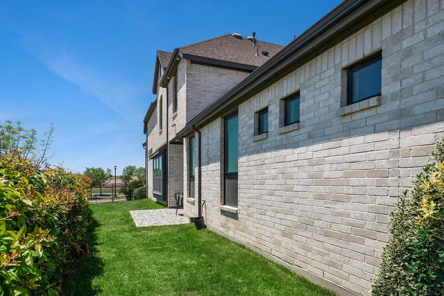 2369 Longspur Drive, Fort Worth, TX 76008