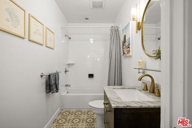 10635 Blythe Avenue, Los Angeles, CA 90064