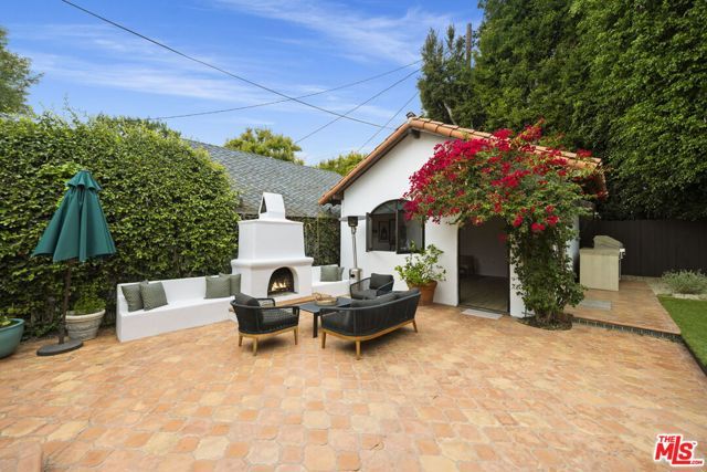 10635 Blythe Avenue, Los Angeles, CA 90064