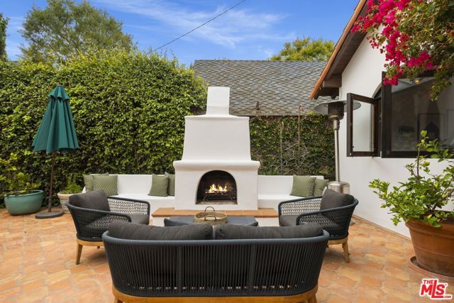10635 Blythe Avenue, Los Angeles, CA 90064