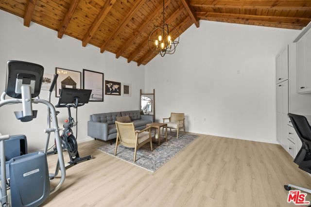 10635 Blythe Avenue, Los Angeles, CA 90064