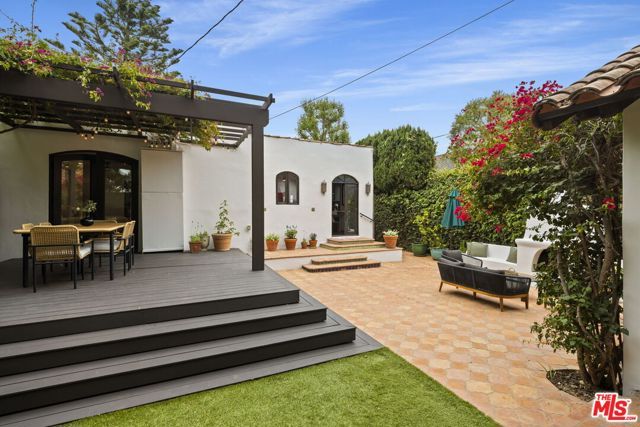 10635 Blythe Avenue, Los Angeles, CA 90064