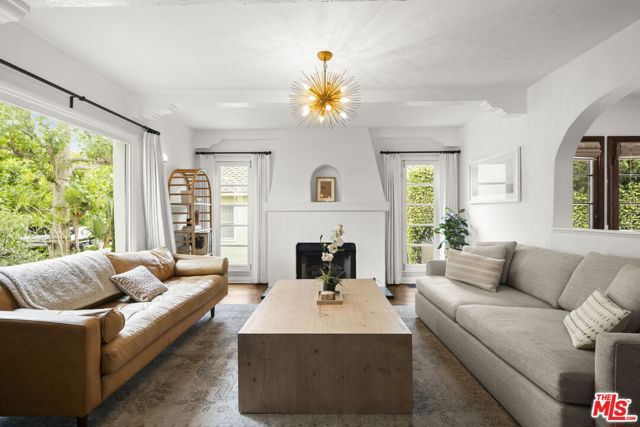 10635 Blythe Avenue, Los Angeles, CA 90064