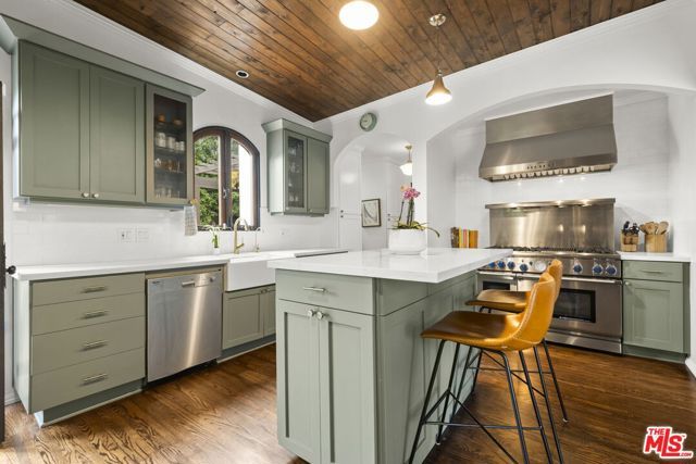 10635 Blythe Avenue, Los Angeles, CA 90064