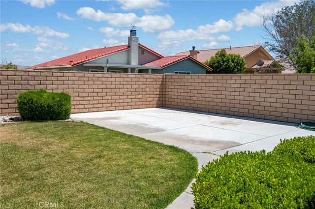 27055 Silver Lakes, Helendale, CA 92342