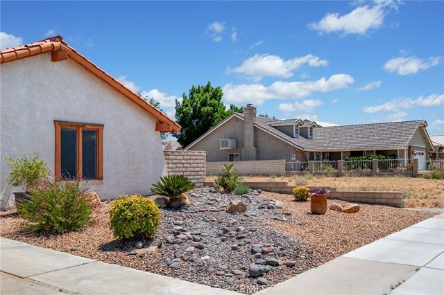 27055 Silver Lakes, Helendale, CA 92342