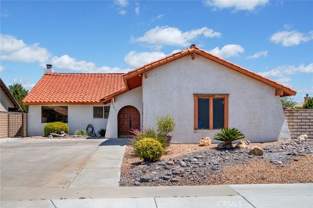 27055 Silver Lakes, Helendale, CA 92342