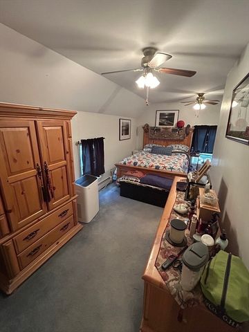 30 Park Rd, Webster, MA 01570