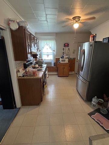 30 Park Rd, Webster, MA 01570