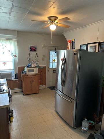 30 Park Rd, Webster, MA 01570