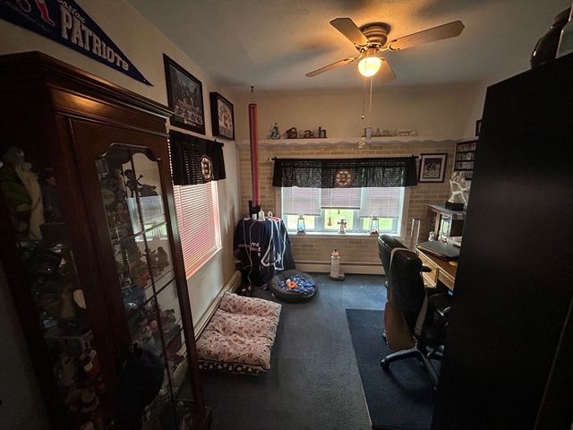 30 Park Rd, Webster, MA 01570