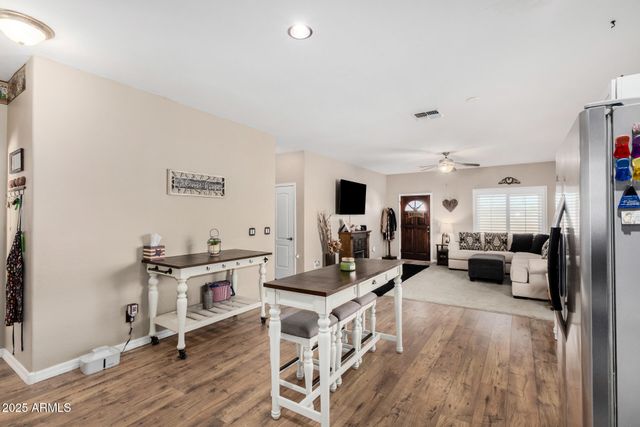 8995 W ONEIDA Drive, Arizona City, AZ 85123