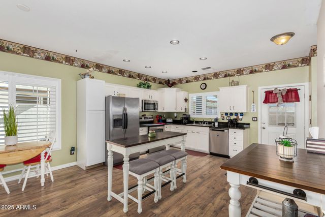 8995 W ONEIDA Drive, Arizona City, AZ 85123