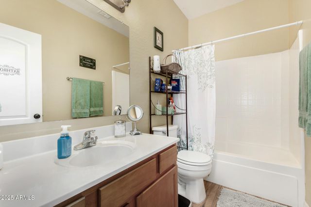 8995 W ONEIDA Drive, Arizona City, AZ 85123