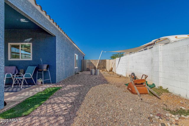 8995 W ONEIDA Drive, Arizona City, AZ 85123