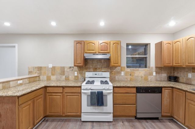 2633 Inadale Avenue, Dallas, TX 75228