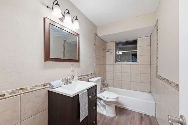 2633 Inadale Avenue, Dallas, TX 75228