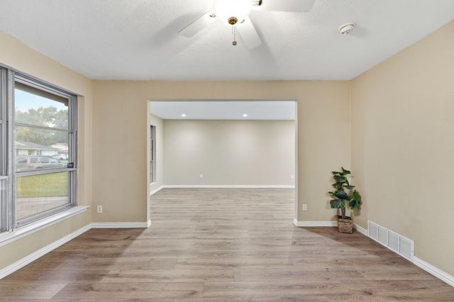 2633 Inadale Avenue, Dallas, TX 75228