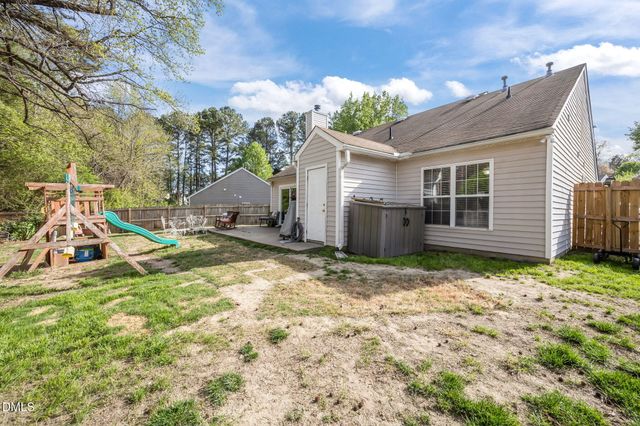 5209 Fieldwood Court, Raleigh, NC 27616